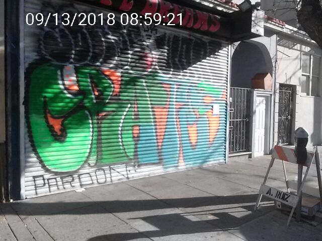 Graffiti at 1376 HAIGHT ST