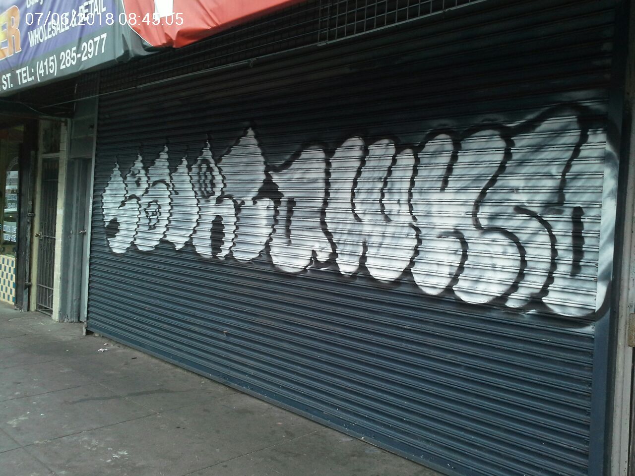 Graffiti at 4513 MISSION ST