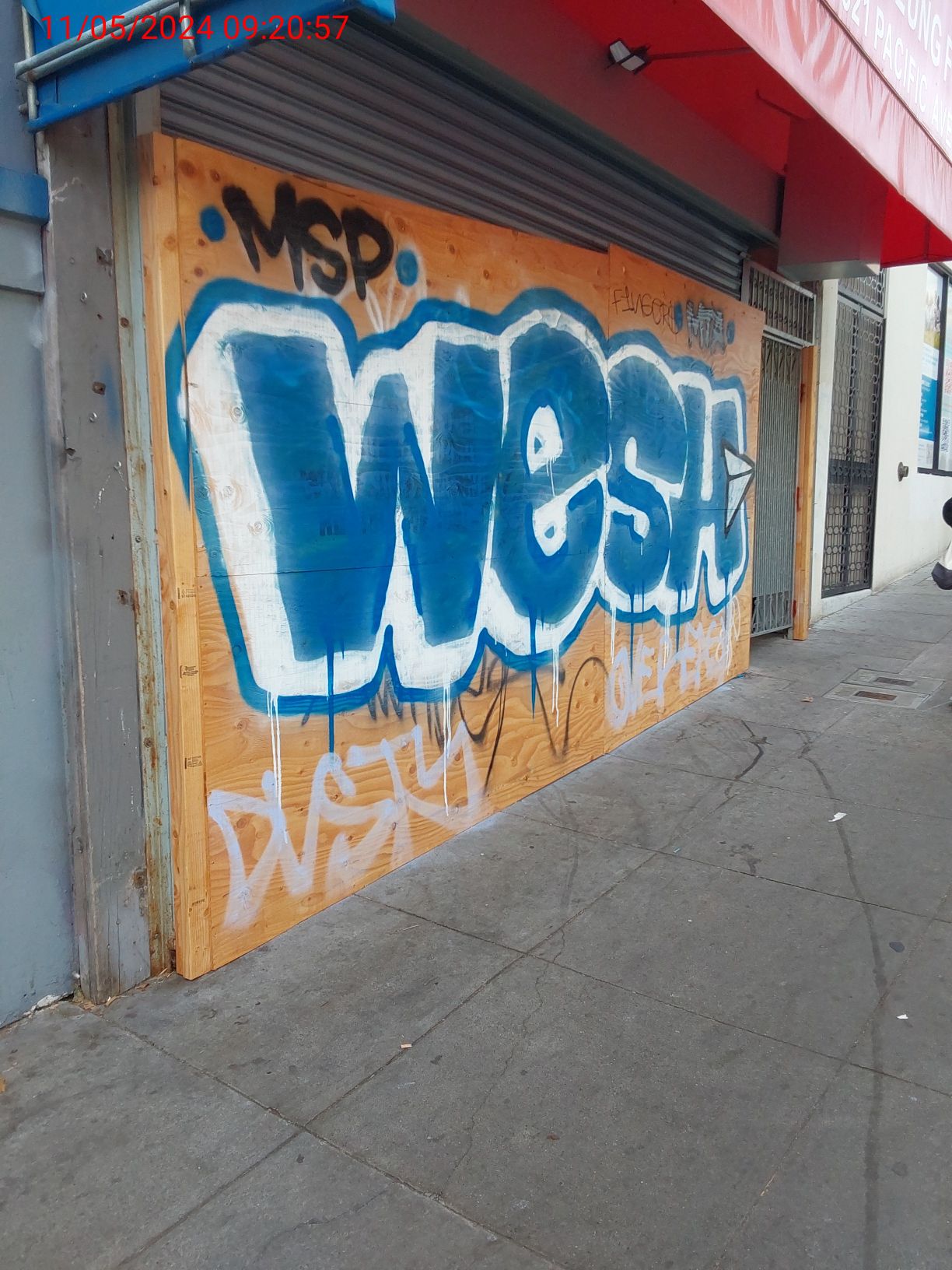 Graffiti at 821 PACIFIC AVE