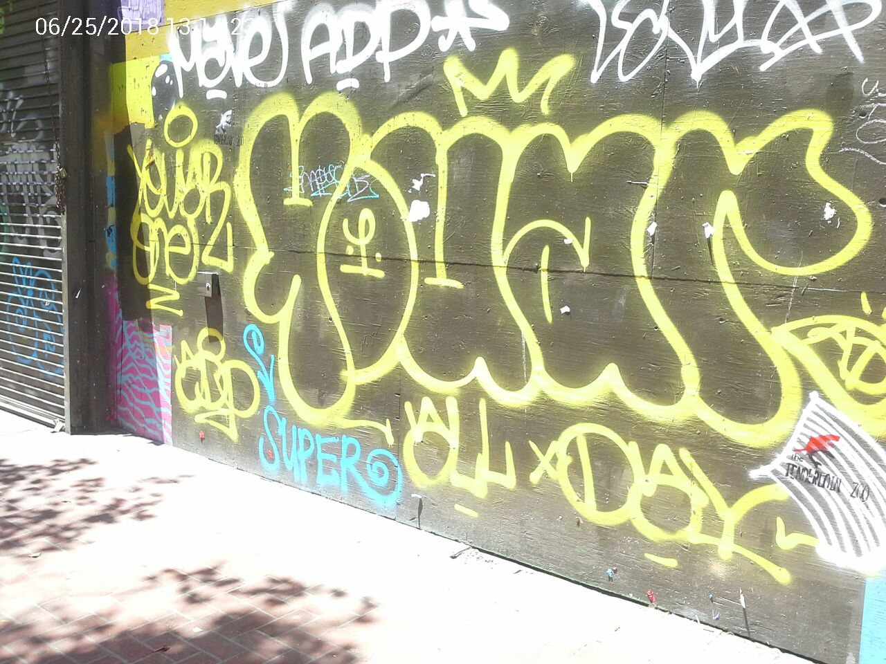 Graffiti at 1028 MARKET ST