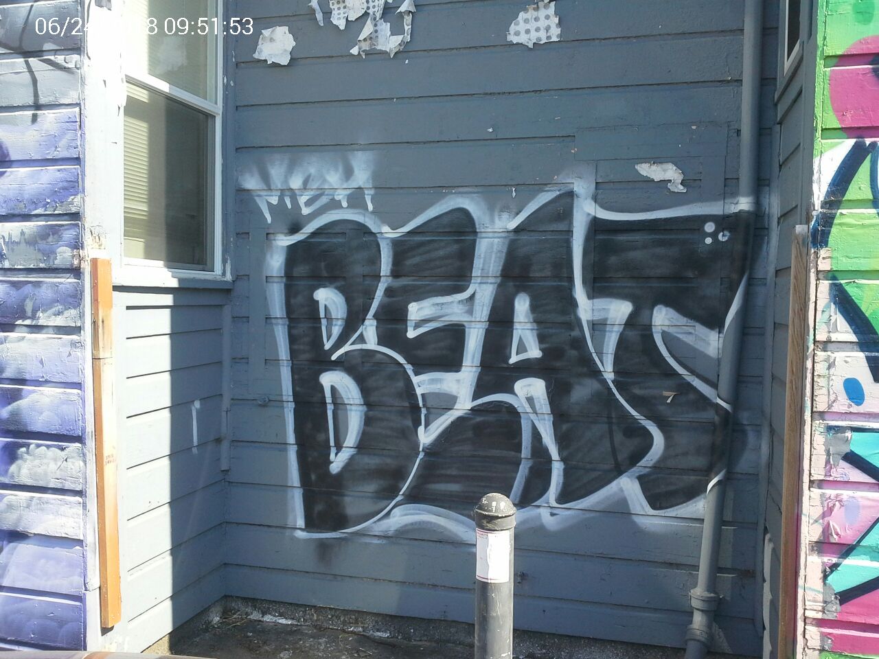 Graffiti at 537 Shrader St