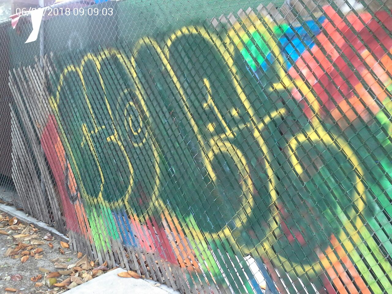 Graffiti at 1701 FOLSOM ST