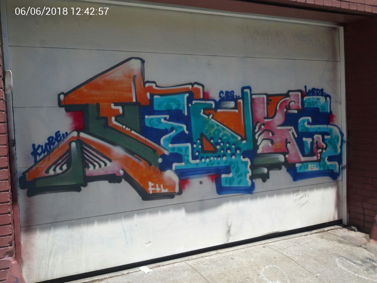 Graffiti at 985 ELLIS ST