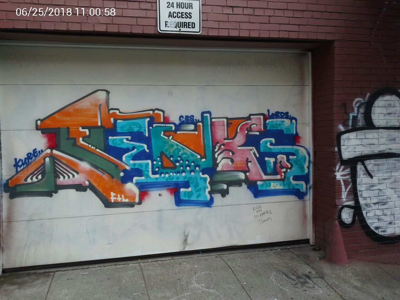 Graffiti at 985 ELLIS ST