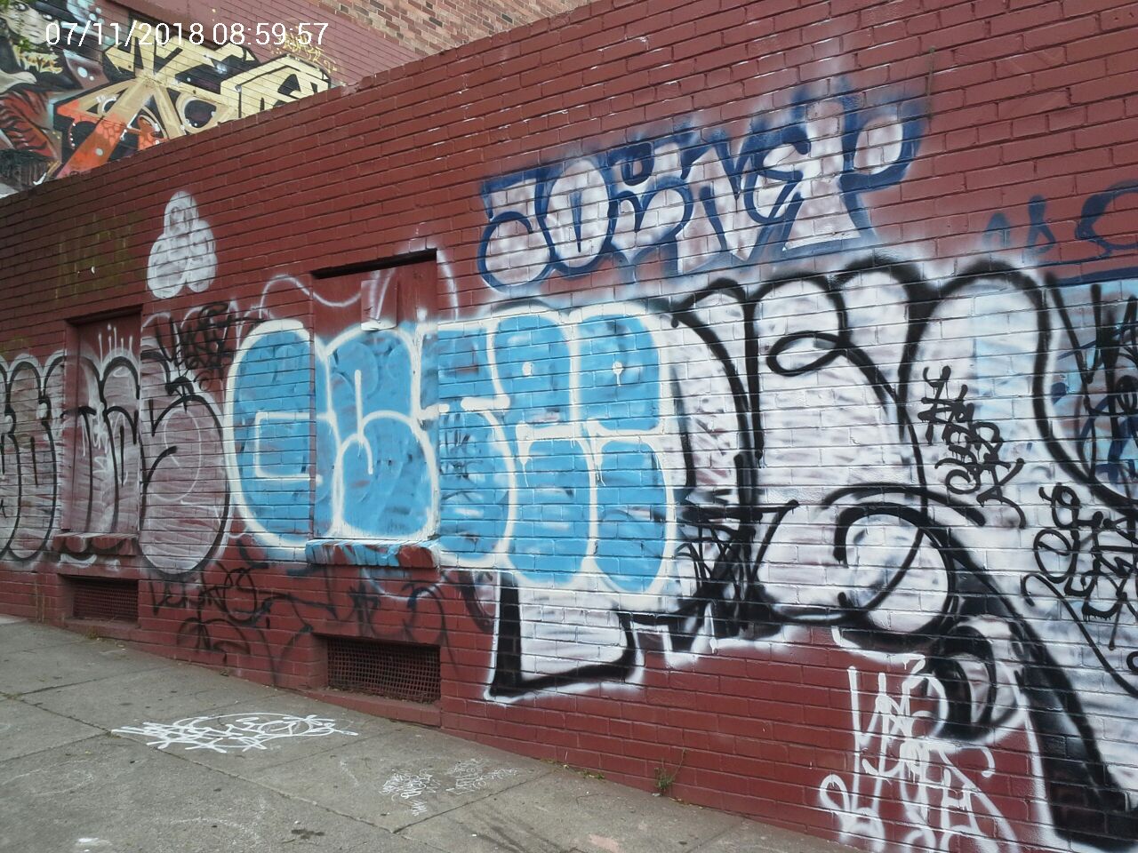 Graffiti at 985 ELLIS ST