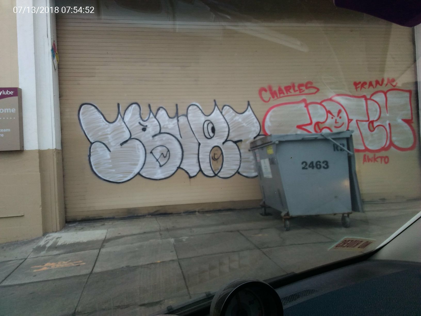 Graffiti at 2020 VAN NESS AVE