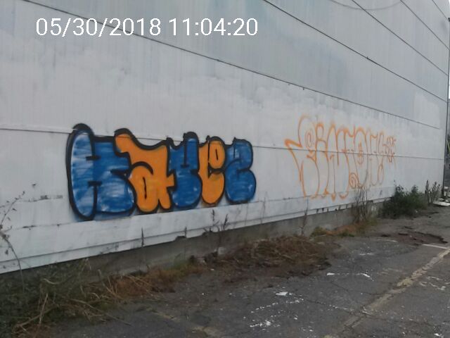 Graffiti at 989 Folsom St