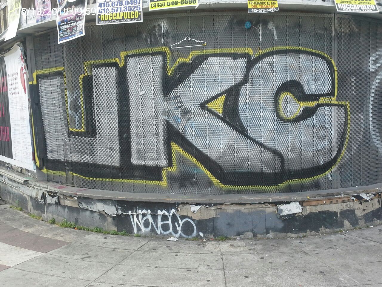 Graffiti at 2205 MISSION ST