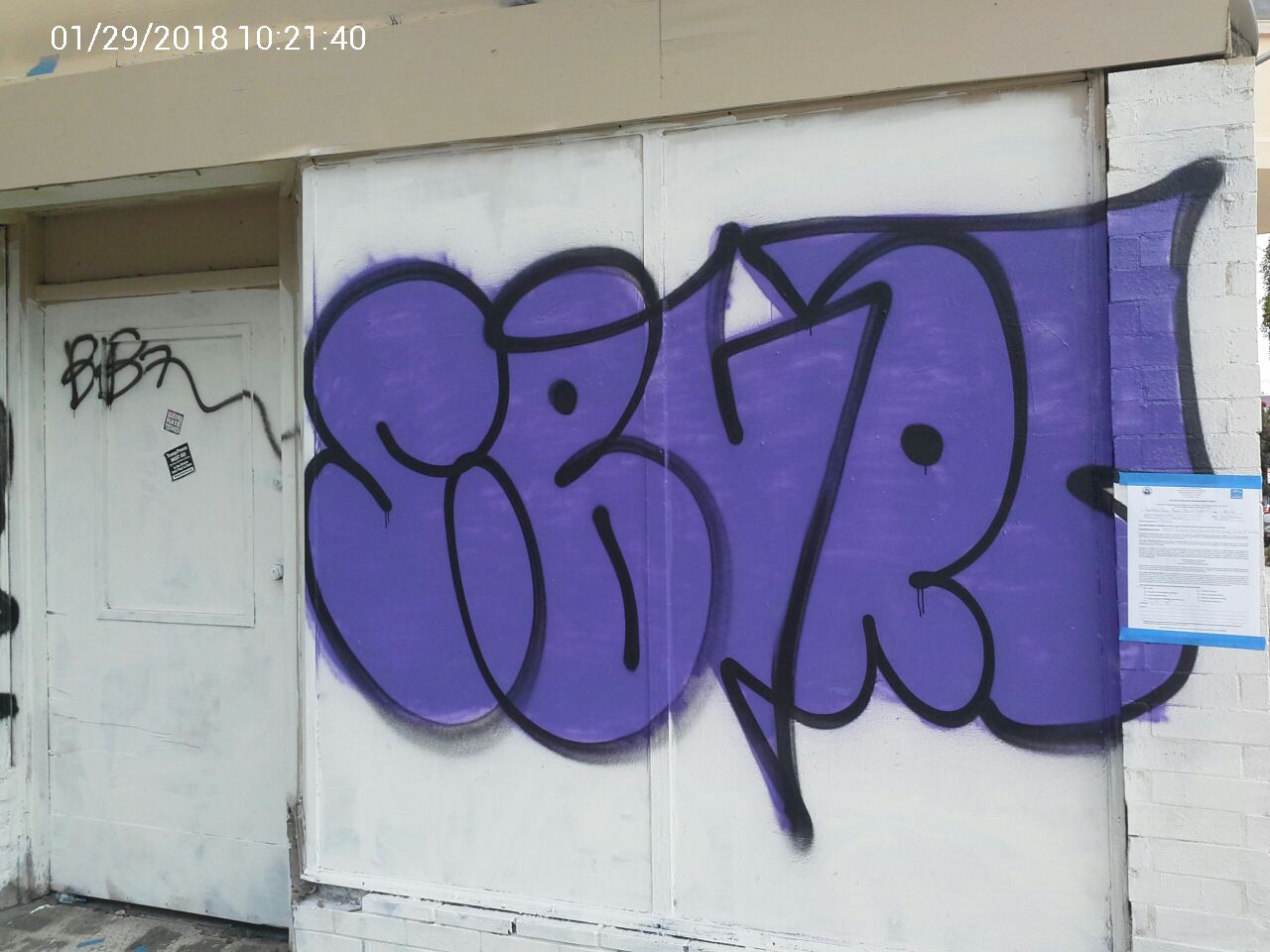 Graffiti at 2595 FOLSOM ST