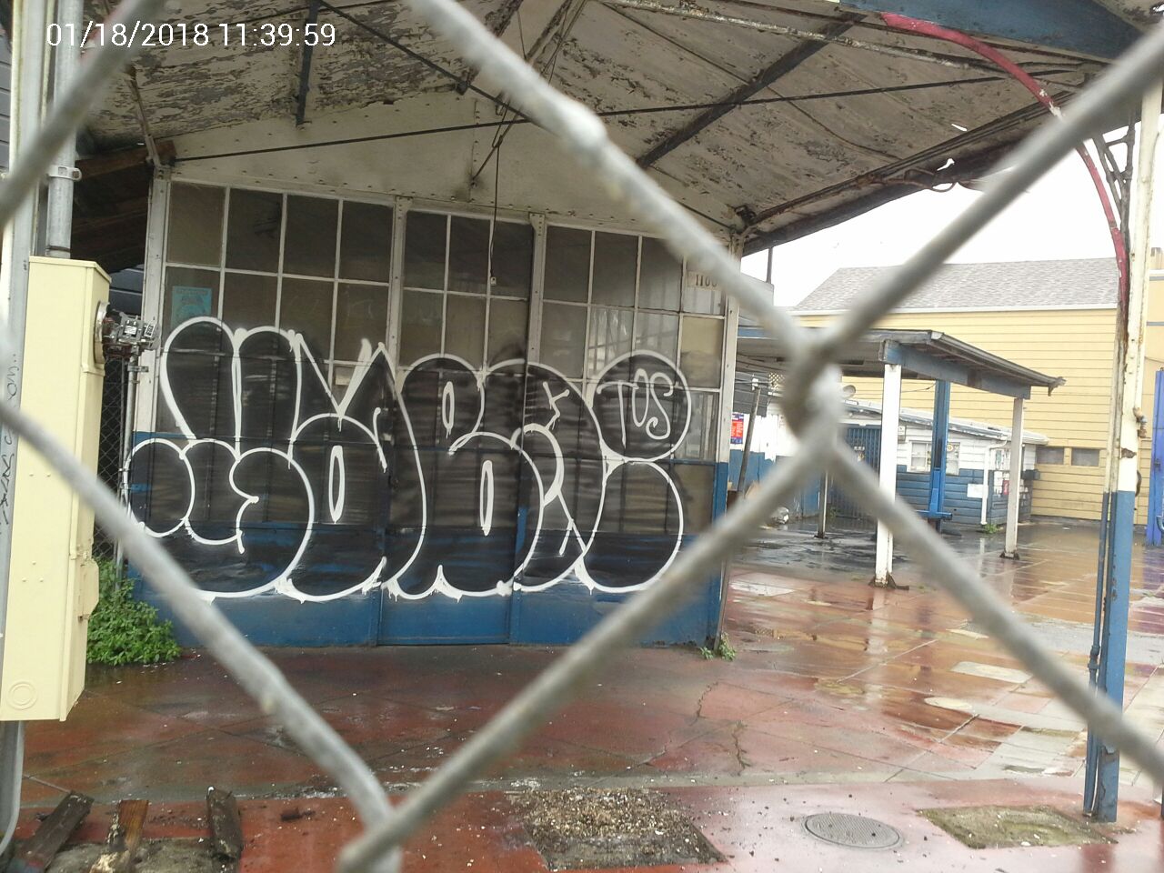 Graffiti at 1100 Potrero Ave