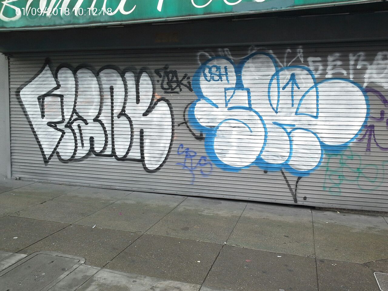 Graffiti at 2512 MISSION ST