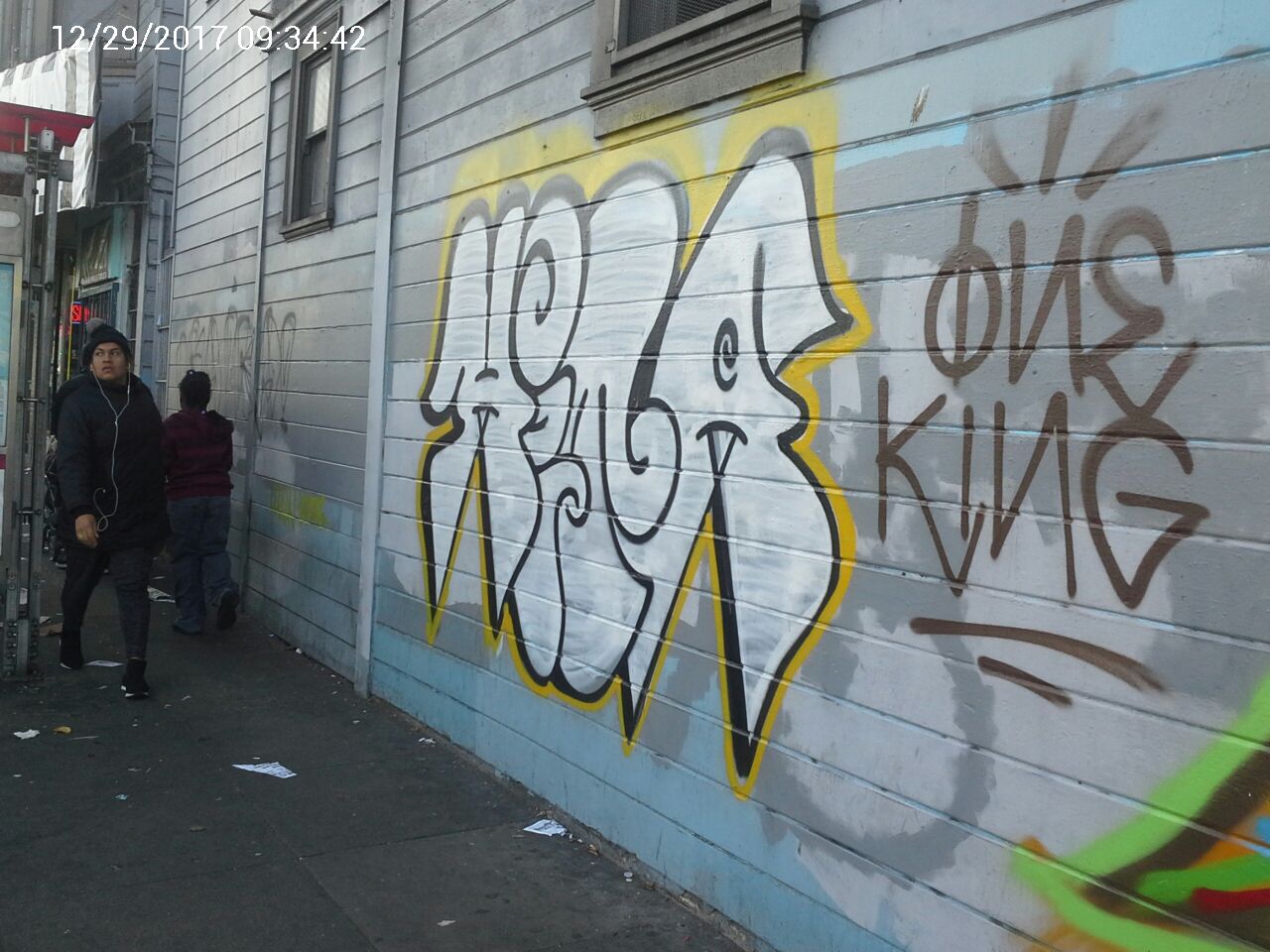 Graffiti at 5151 MISSION ST