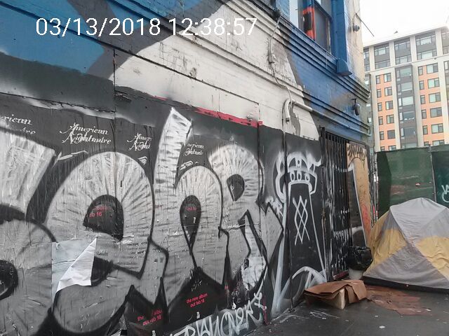 Graffiti at 1028 MARKET ST