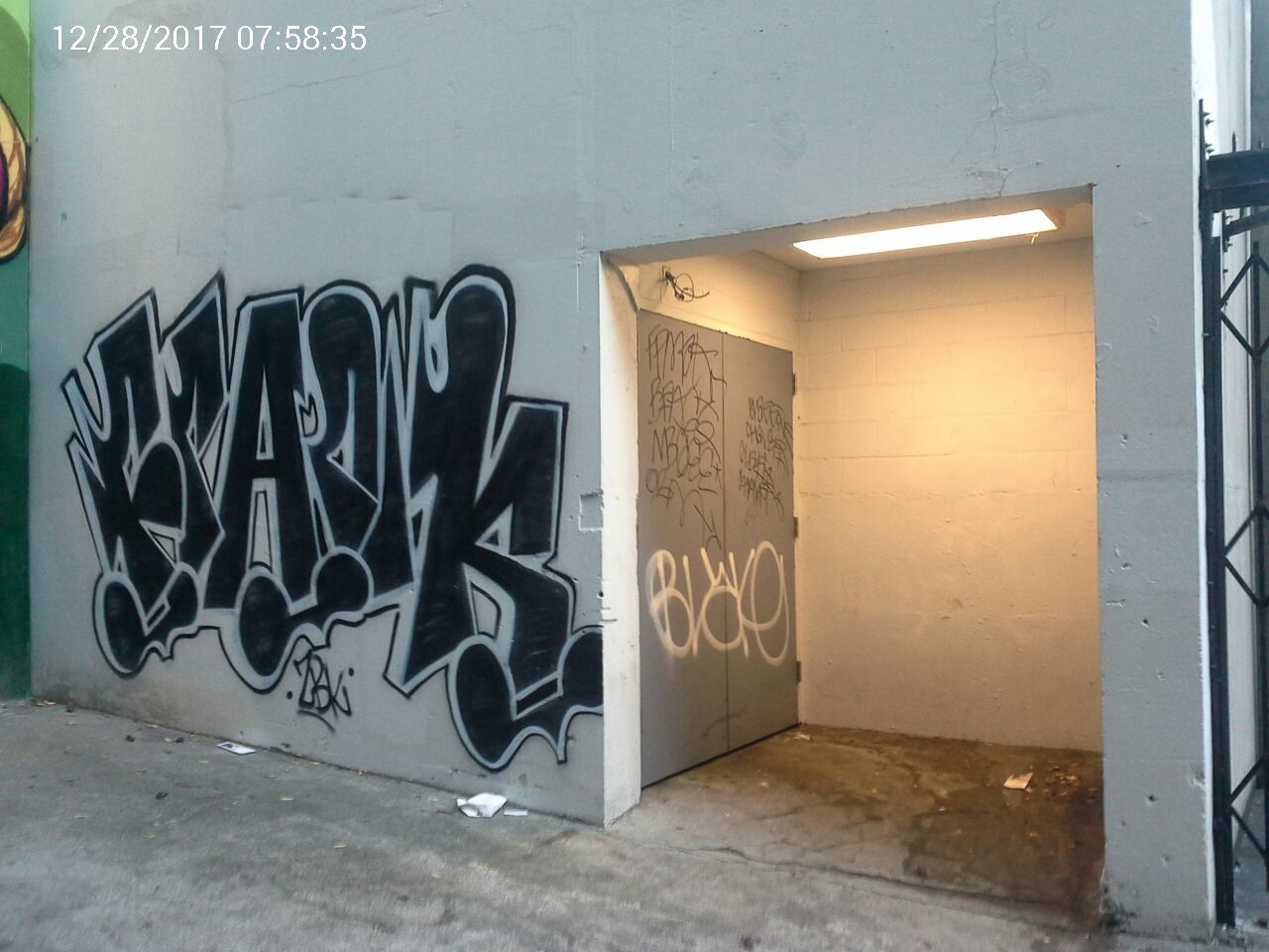 Graffiti at 600 STOCKTON ST