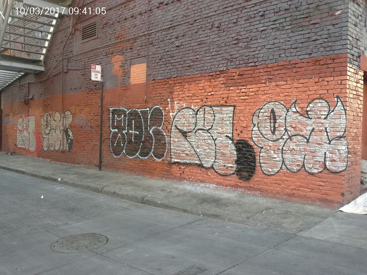 Graffiti at 1066 GRANT AVE