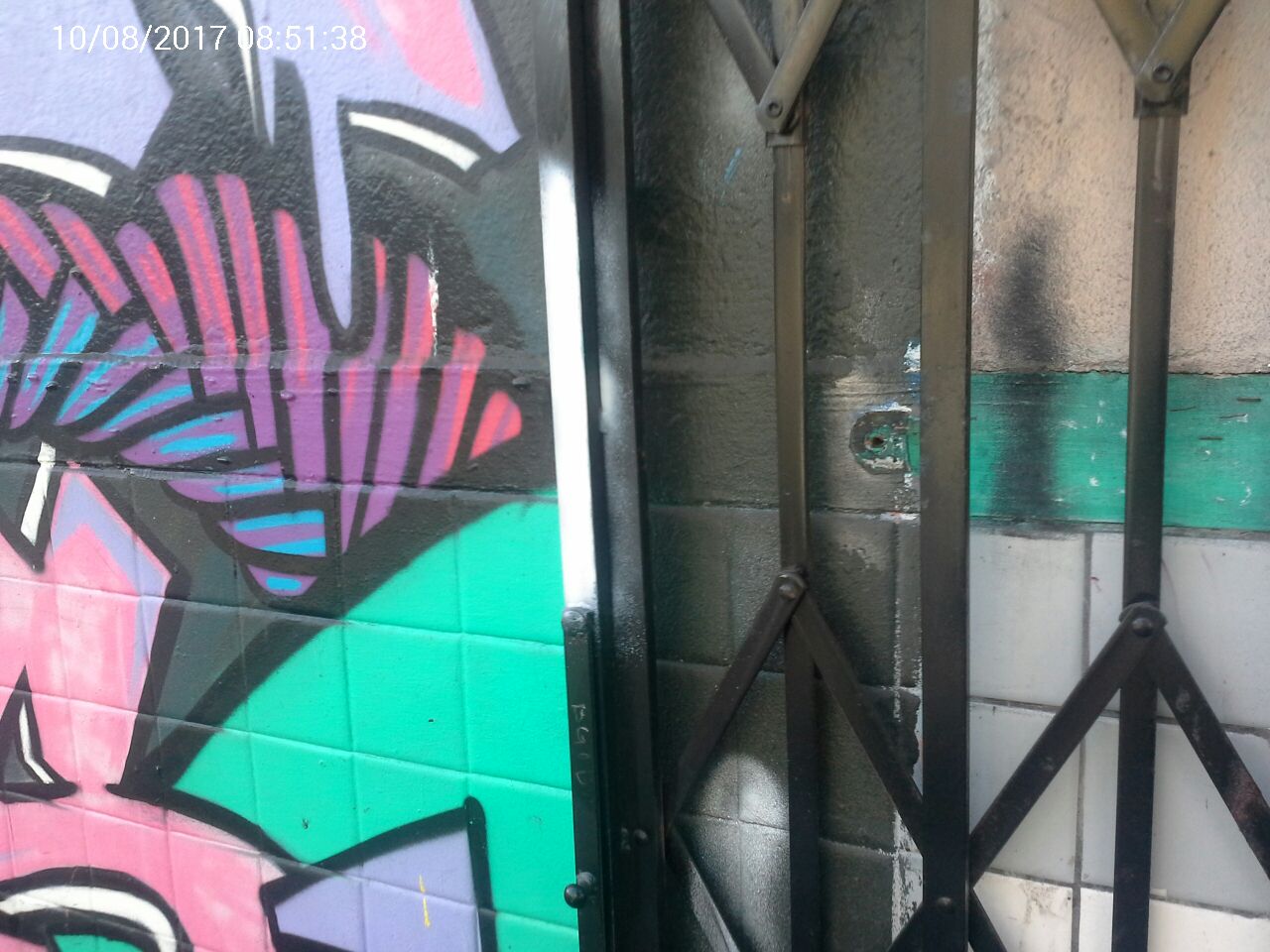 Graffiti at 3007 24TH ST