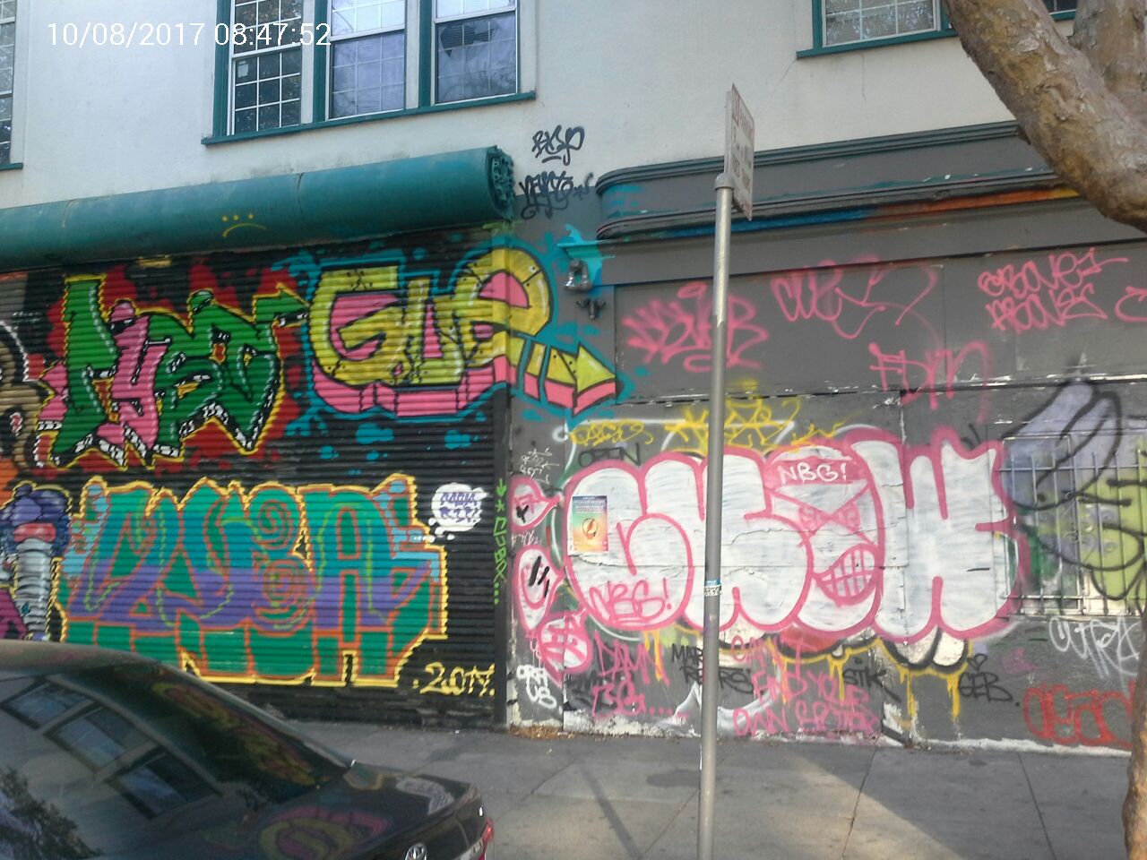 Graffiti at 2779 FOLSOM ST