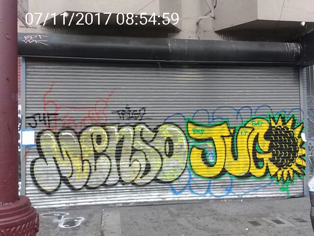 Graffiti at 2272 MISSION ST