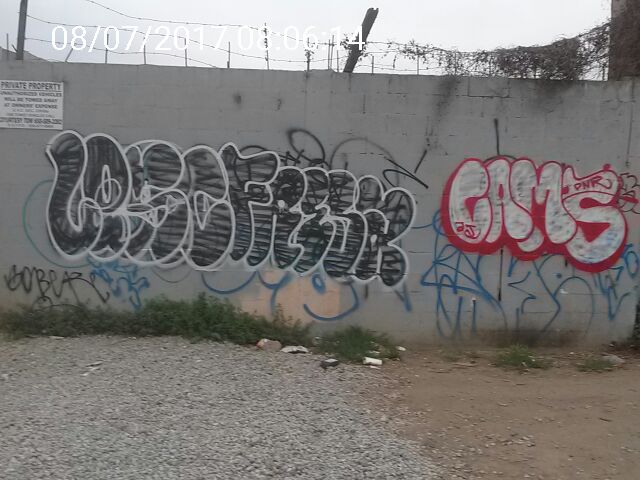 Graffiti at 1320 WALLACE AVE