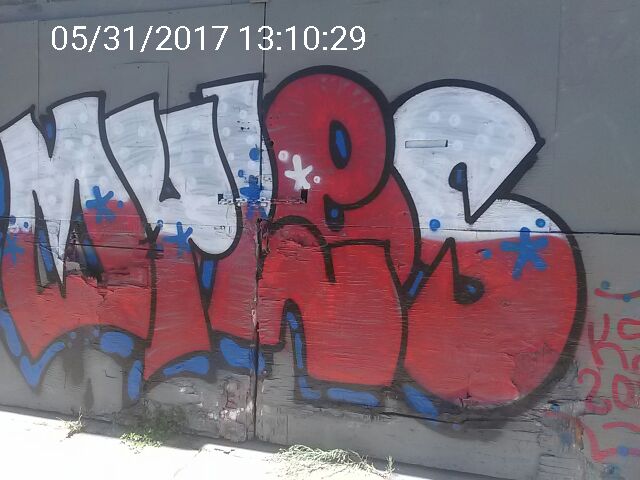 Graffiti at 1441 STEVENSON ST