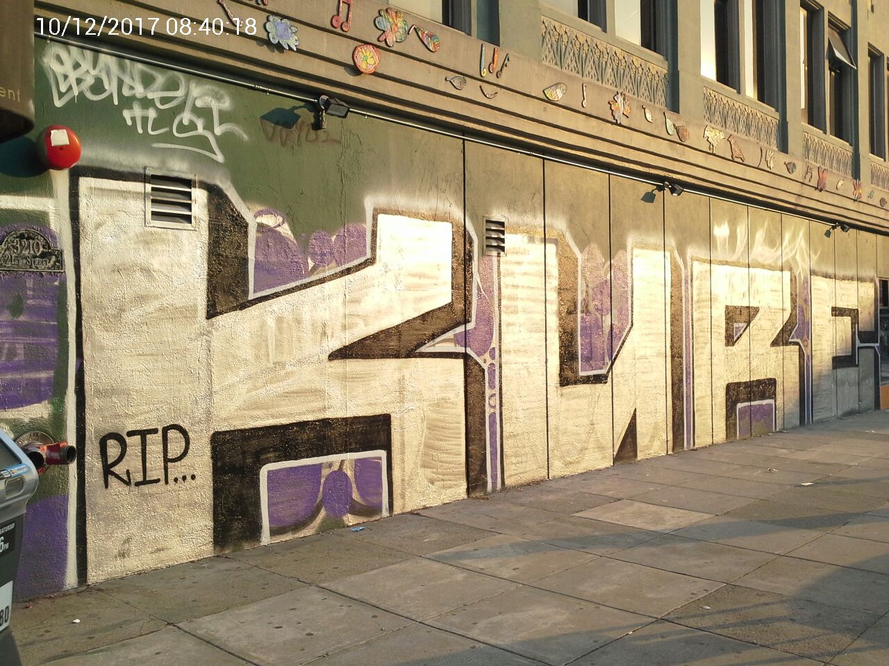 Graffiti at 3210 21ST ST