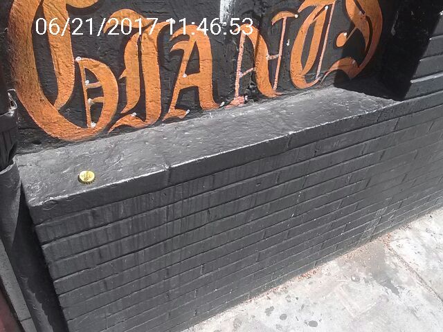 Graffiti at 2196 Mission St