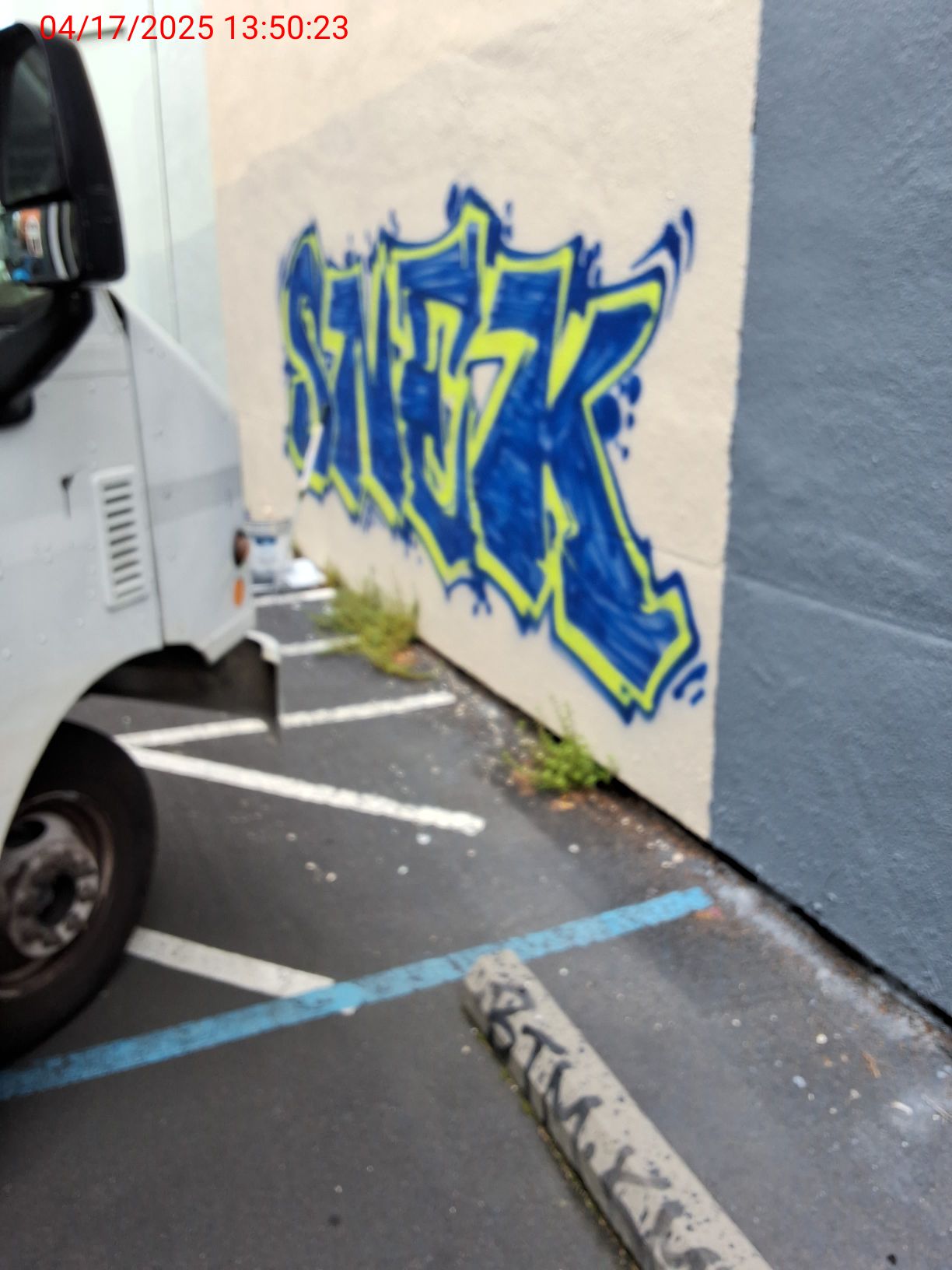 Graffiti at 135 VALENCIA ST