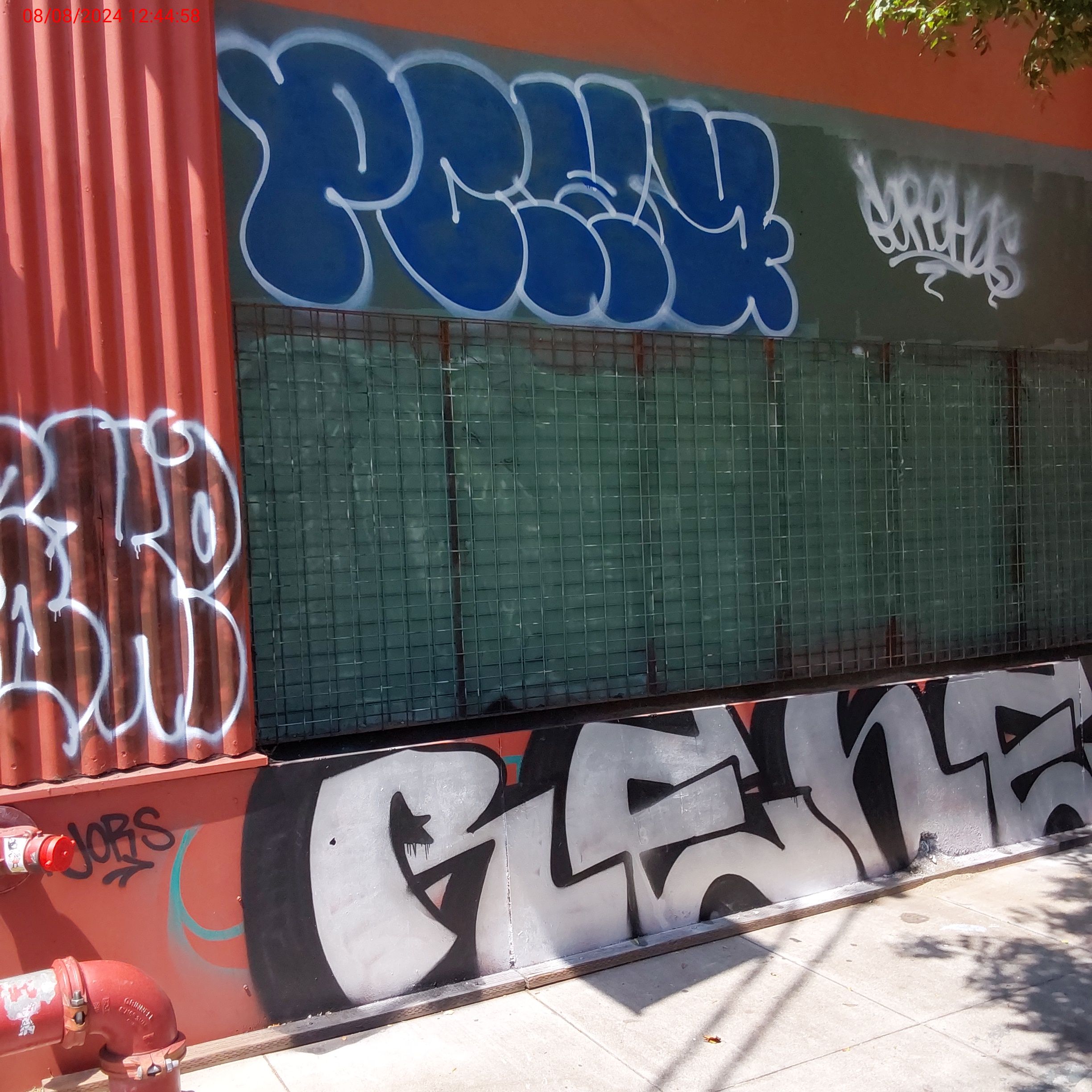 Graffiti at 1830 HARRISON ST