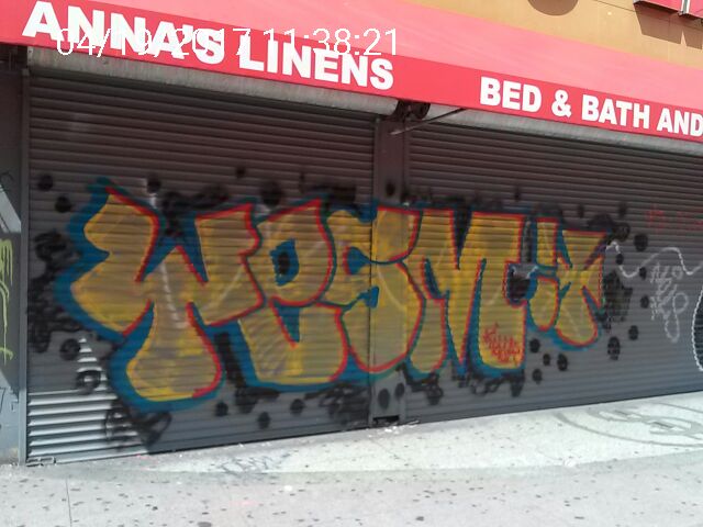 Graffiti at 2610 MISSION ST