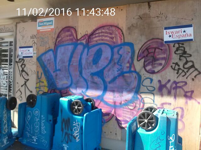 Graffiti at 2434 MISSION ST