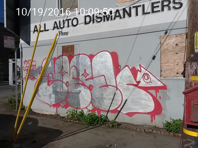 Graffiti at 1700 EVANS AVE