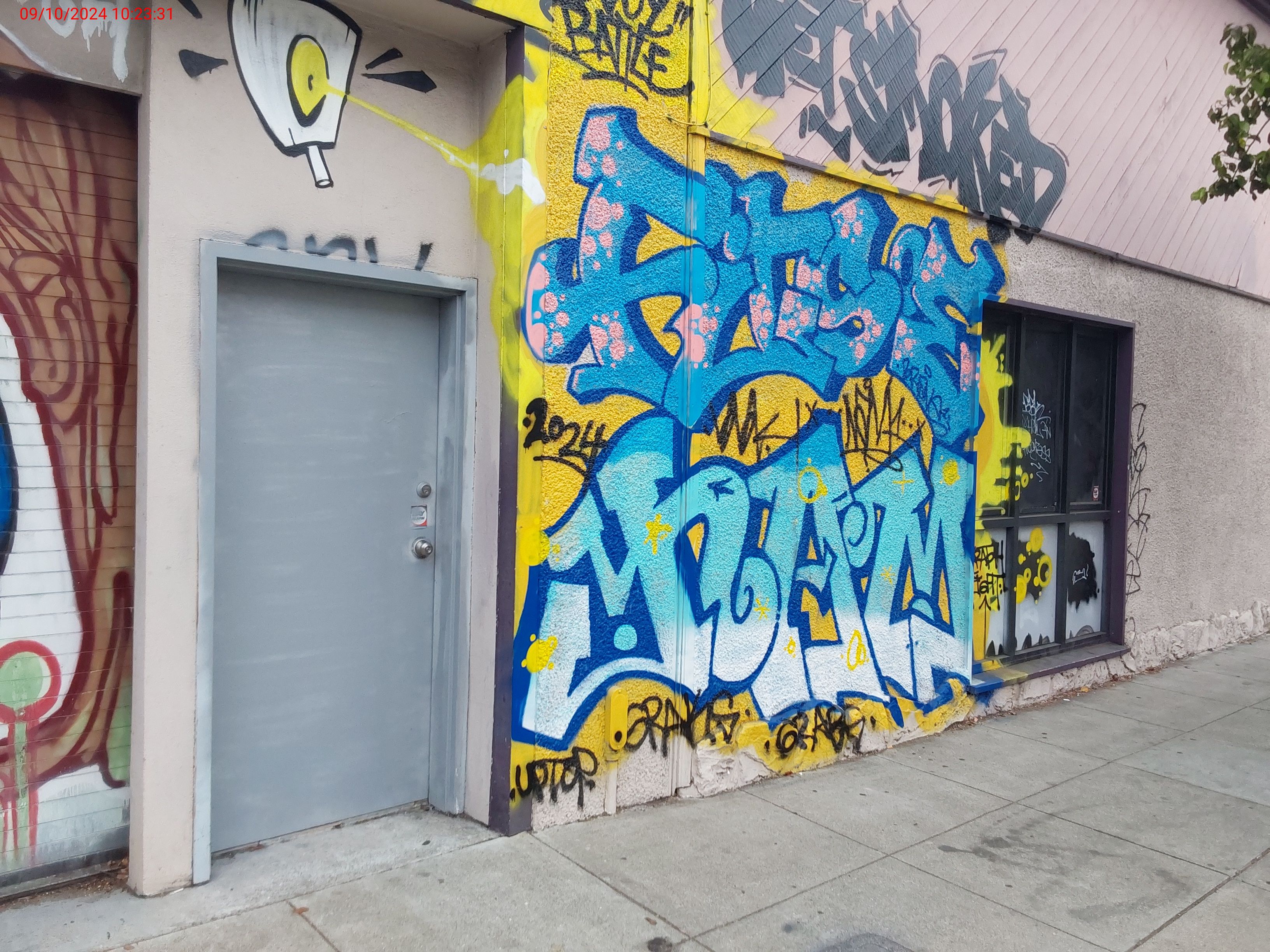 Graffiti at 390 UTAH ST