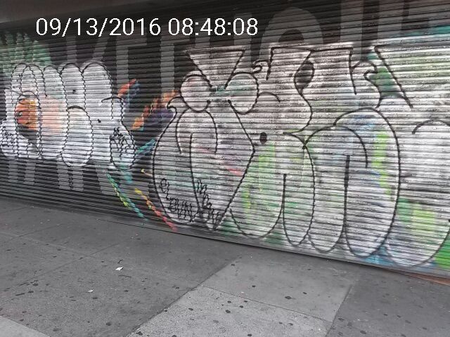 Graffiti at 2352 MISSION ST