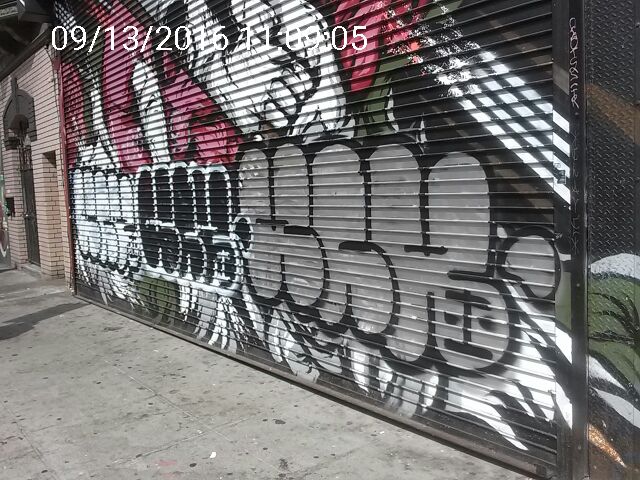 Graffiti at 886 GEARY ST