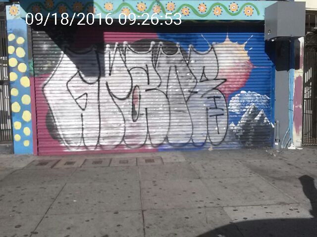Graffiti at 2260 MISSION ST