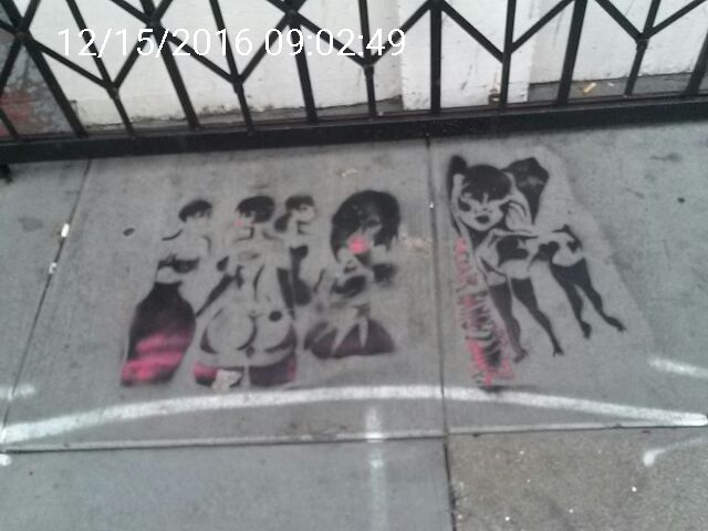 Graffiti at 674 HAIGHT ST