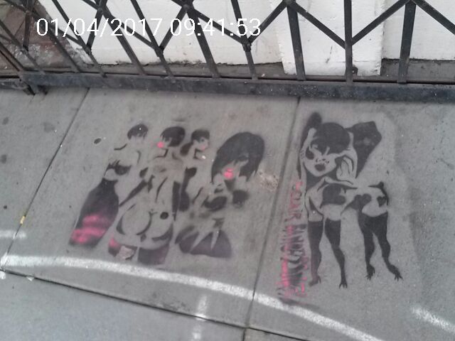 Graffiti at 674 HAIGHT ST