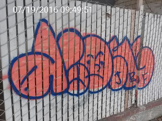Graffiti at 333 Potrero Ave