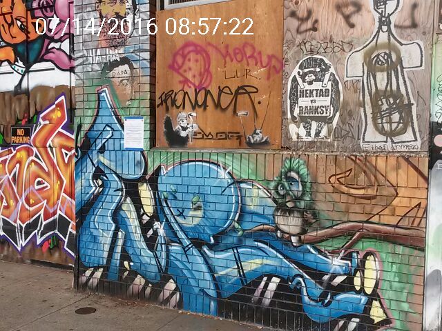Graffiti at 2044 BRYANT ST