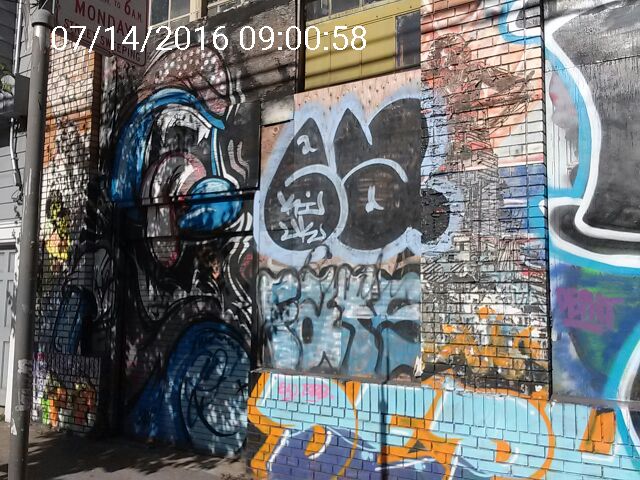 Graffiti at 2044 BRYANT ST