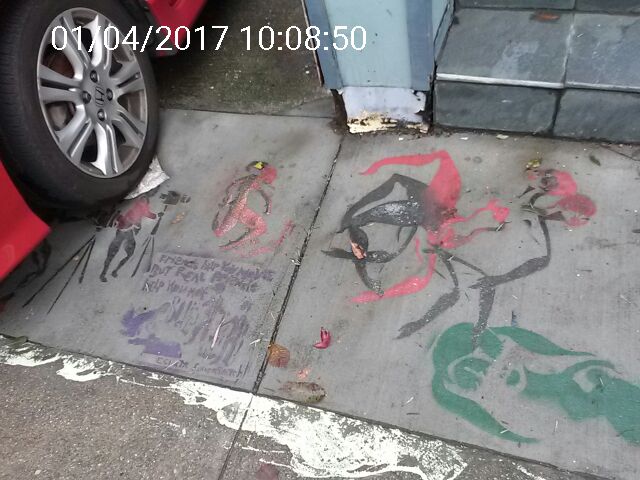 Graffiti at 1181 OAK ST