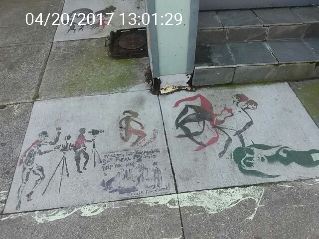 Graffiti at 1181 OAK ST