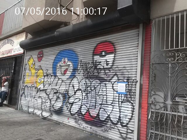 Graffiti at 2272 MISSION ST