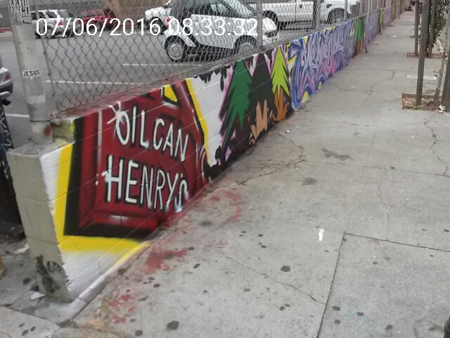 Graffiti at 300 07TH ST
