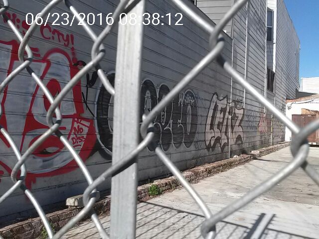 Graffiti at 1447 VALENCIA ST