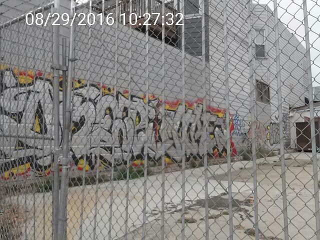 Graffiti at 1447 VALENCIA ST