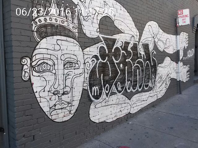 Graffiti at 937 Clay St