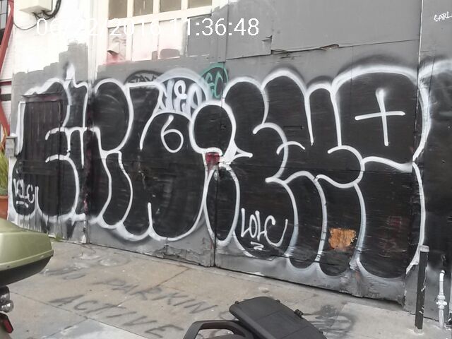 Graffiti at 1441 STEVENSON ST