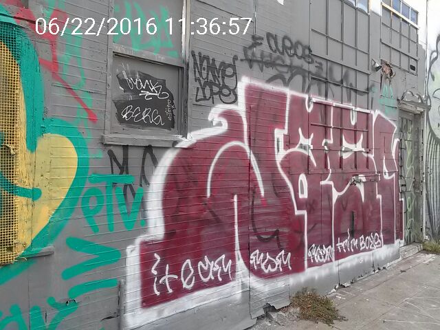 Graffiti at 1441 STEVENSON ST