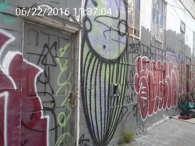 Graffiti at 1441 STEVENSON ST